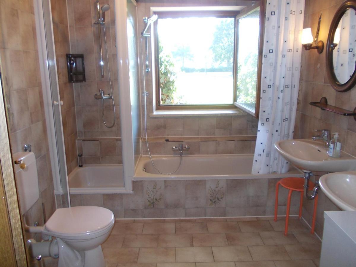 Xxl Apartment, 10 Beds, 4 Sleep-Rooms, 140Qm, 2 Wc, 2 Shower && Bruckmuhl Exterior photo